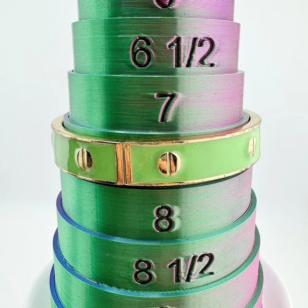 Vintage Green Enamel Screw Cuff Bracelet Retro Chic Preppy Style Elegance